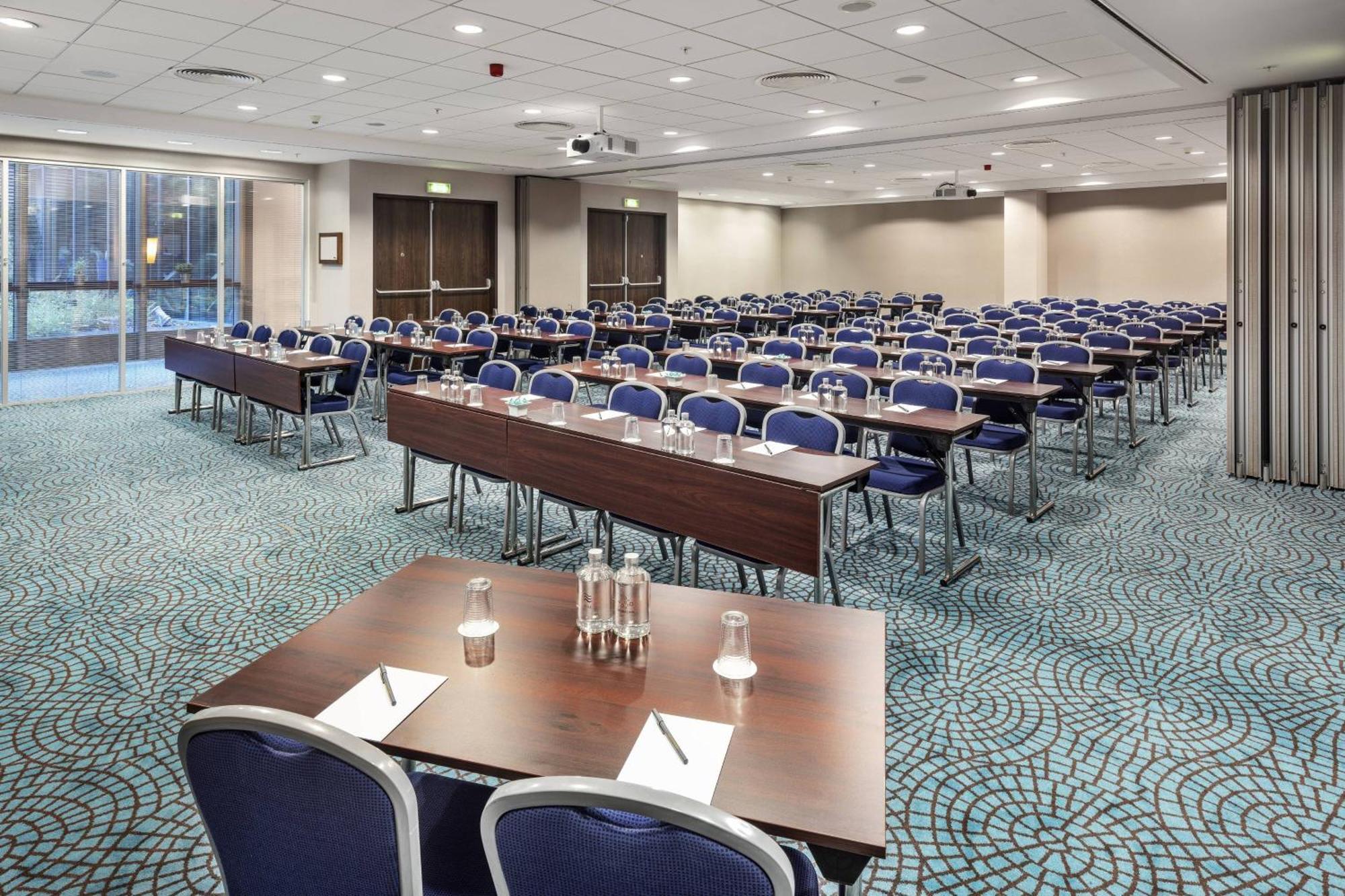 Courtyard By Marriott Prague